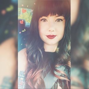 Meet your Posher, Noelle